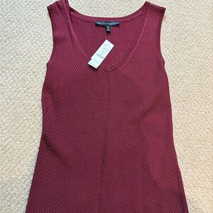 WHBM Sleeveless Ribbed V-Neck Tank - Burgundy